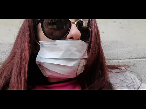 ❤️ Nicoletta neemt wraak op haar buurman en plast in zijn garage (Special Covid19 Italian Quarantine) ️❌ Fucking video at us