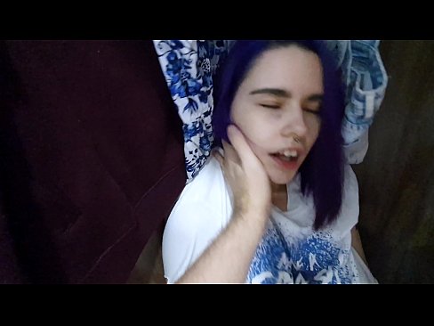 ❤️ Vond mijn zus in de kast en hielp haar klaarkomen ️❌ Fucking video at us